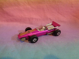 Vintage 1970 Matchbox Superfast No 34 Hot Pink Formula 1 Race Car Lesney England - $17.81
