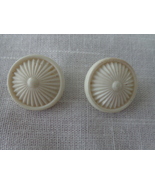 White Umbrella-Shaped Round 1 Loop Buttons Vintage (#3725) - £7.83 GBP