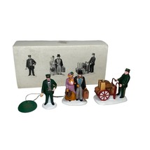 Department 56 Heritage Village Holiday Travelers 5571-9 Set of 3 Figurines - £8.77 GBP