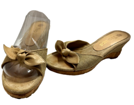 Two Lips Open Toe Wedge Heels Slides Sandals Beige Tie Bow size 7 M - £15.63 GBP