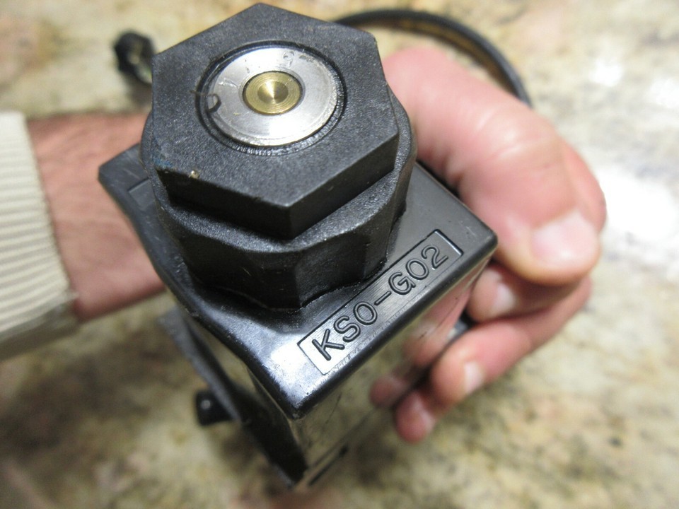 DAIKIN SOLENOID CONTROLLED VALVE MOD NO KSO-G02-2BA-20 MFG 20 5606 KSO-G02 Item image 5