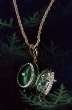 Religious Egg Pendant w/clear Crystal Cross, Green main with decor and more - $905.17 MXN