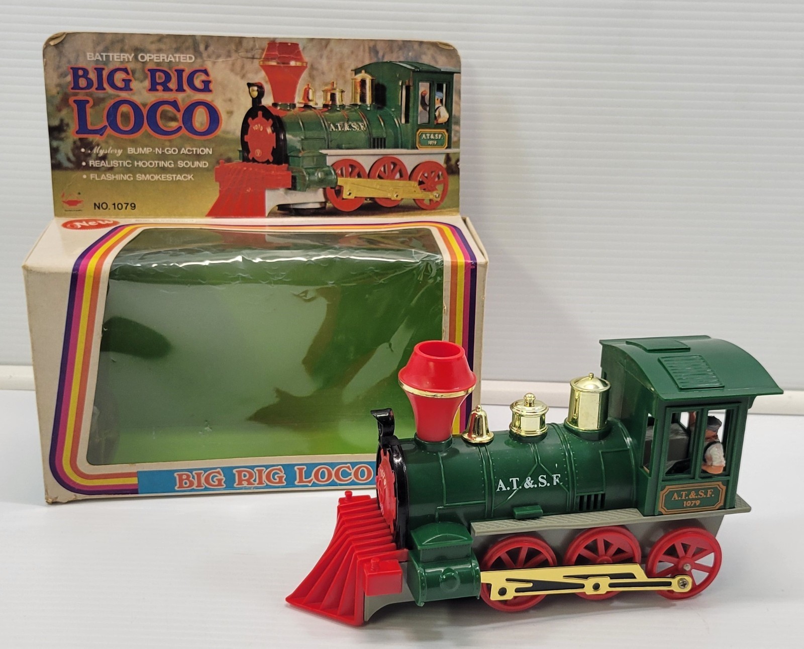 *B4) NON-WORKING Vintage Big Rig Loco Locomotive Plastic Train - $17.81