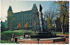 Postcard Monument De La Foi Place Des Armes Quebec City - £1.70 GBP