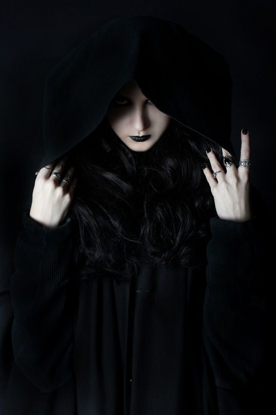 Haunted Cloaking spell makes you invisible and returns energy to sender - $111.00