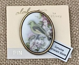 Vintage Warbler Greenish Yellow Bird Floral Oval Porcelain Brooch Pin US... - £11.05 GBP