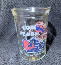 VTG 1991 Tom &amp; Jerry 8oz Welch&#39;s Jelly Juice Glass Football Mouse Cat Chase - £9.14 GBP