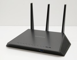 Netgear Nighthawk  AC1900 4-Port Gigabit Wireless AC Router (R7000) image 2