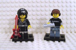 Lego Series 12 Rock Star &amp; Video Game Guy Minifigures Complete With Stand - £11.97 GBP