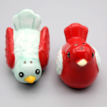 Bird Salt &amp; Pepper Shakers by Boston Warehouse Two Tone in Red and Light Green - £9.42 GBP