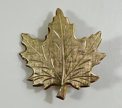 Gold Tone Leaf Pin - $183.37 MXN