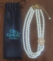 City Girls &amp; Pearls Necklace Ivory Faux 3 Strand Gold Crystal Floral Pendant Bag - £46.97 GBP