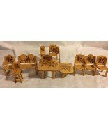 VINTAGE 16 PIECE WOODEN FLORAL ROSE ETCHING DOLL HOUSE BED TABLE ACCESSO... - €30,84 EUR