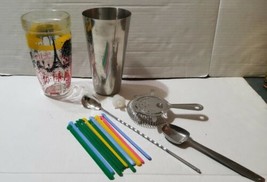Vintage Glass Cocktail Shaker Mixer Set Paris Scenes Recipes Bloomfield Ind - $46.41