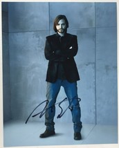 Aaron Stanford Signed Autographed Glossy 8x10 Photo - £31.28 GBP