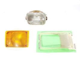 2000 International 4700 dt466 OEM Front Left Headlight Assembly See Pict... - $54.45