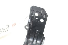06-07 SUBARU IMPREZA WRX LH LEFT DRIVER SIDE HEADLIGHT MOUNT BRACKET E4605 image 2