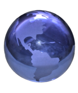 Vintage Purple Lavender Etched World Globe Art Glass Paperweight - $47.86 CAD