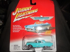 2002 Johnny Lightning Thunderbird "1959 T-Bird" Mint Car On Card - $4.00