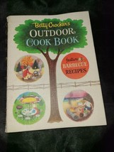 Betty Crocker&#39;s Outdoor Cookbook by Betty Crocker (1961) VINTAGE - £8.72 GBP