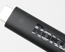 Roku Streaming Stick 4K 3820R2/3820X2 4K Streaming Stick image 3