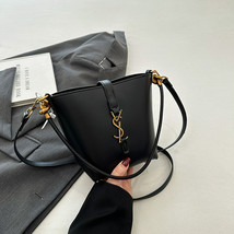 Fashionable Simple Personalized Bucket Bag Large Capacity Joker Women&#39;s 2024 Cro - £39.96 GBP