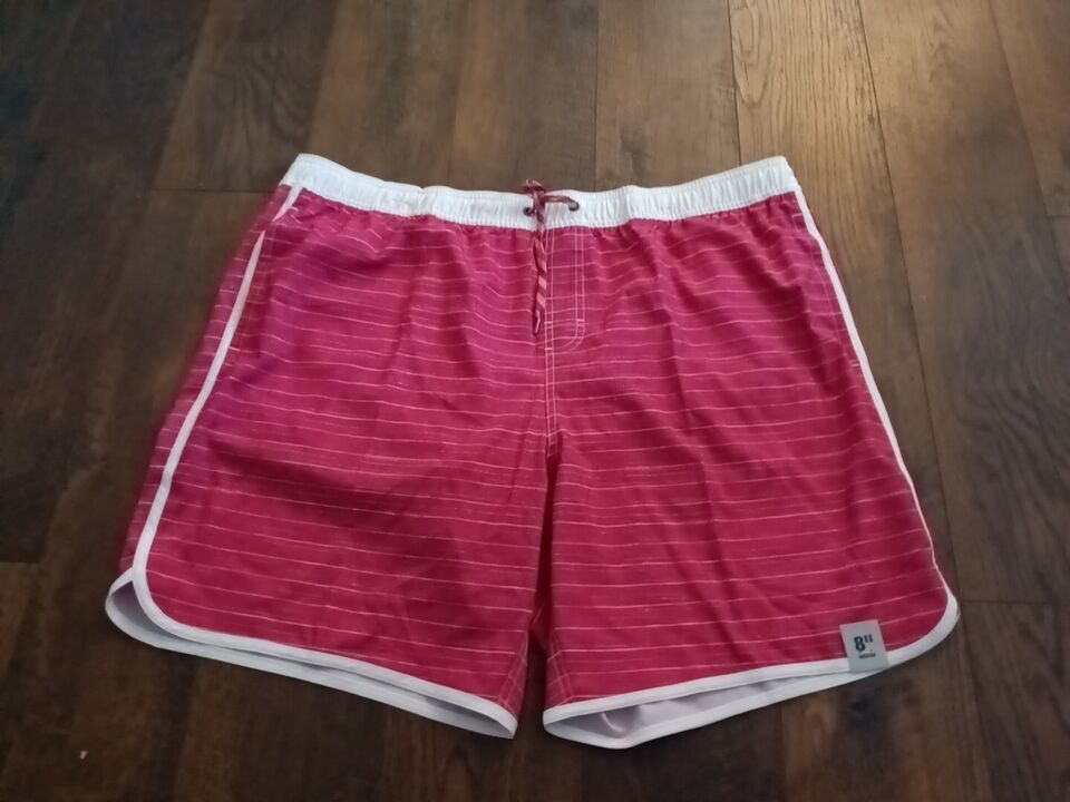2XL (44-46) George Men&#39;s Above Knee Dolphin Hem UPF50+, 8” Inseam Swim T... - $7.00