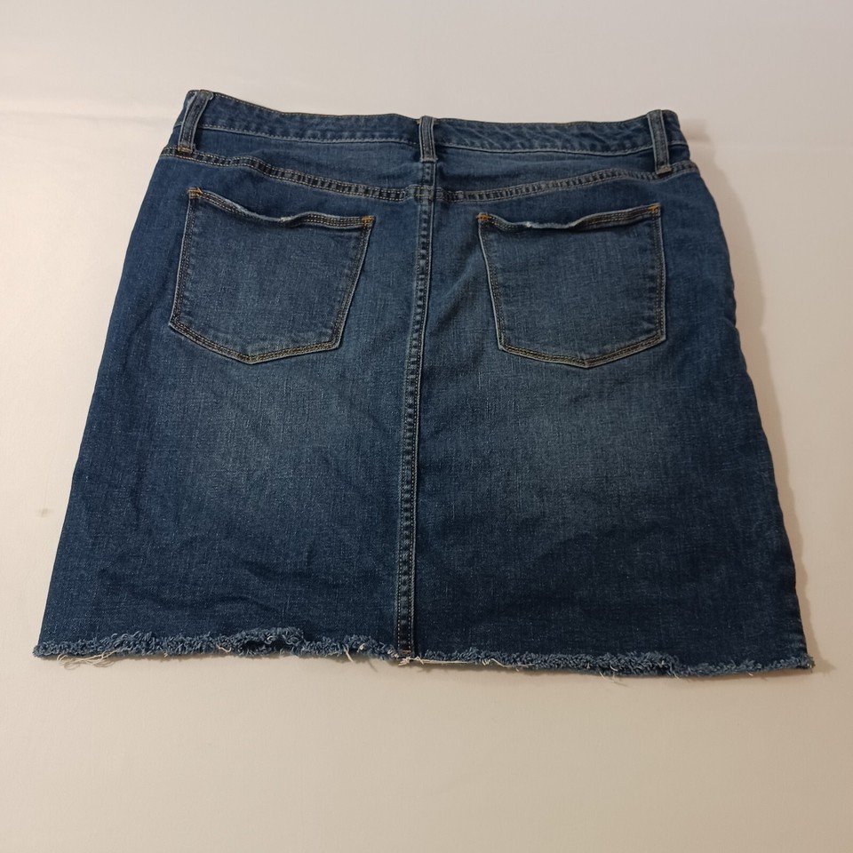Universal Thread Women's Blue Denim Cotton Blend 1/4 Front Zip Skirt Size 14/32 Item image 2
