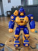 12" ATTACKER INTELLIGENT SPRAY ROBOT / Talks, Dances, Battery Operated - $79.20