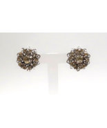 Vintage Sarah Coventry Clip On Silver Tone Rhinestone Flower Earrings - $12.00