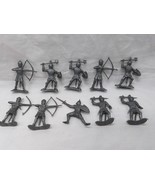 Lot Of (10) Vintage Gray Medieval Toy Soldier Miniatures 1 1/2&quot; Swords B... - $34.07 CAD