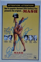 MASH CAST SIGNED Photo x2 - M*A*S*H*  Elliot Gould &amp; Sally Kellerman  11... - €287,86 EUR