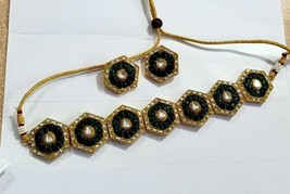 VeroniQ Trends-Designer Thappa Kundan Necklace With Faux Emerald Stones-Bridal - £216.40 GBP