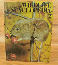 Hardcover Book Funk &amp; Wagnalls Wildlife Encyclopedia Volume 2 Estate Find - $10.86