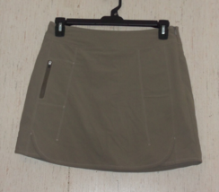 New Womens Woolrich Shale Green Skort W/ Zippered Pocket Size S - £26.12 GBP