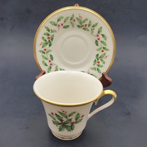 Vtg Lenox Holiday Holly Berry Wide Gold Trim Footed Tea Cup Saucer Set USA - £21.95 GBP