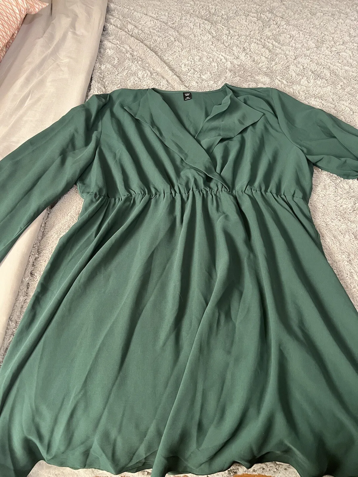 EUC Green SHEIN Dress 4X Knee Length Long Sleeve Plus Size  - £11.78 GBP