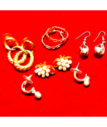 Five beautiful pairs of vintage earrings - £16.31 GBP