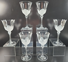(6) Cristal D&#39;Arques Florence Wine Glasses Set Floral Frosted Petals France Lot - £60.83 GBP