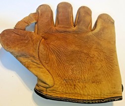 VINTAGE 1950&#39;S HIAWATHA BASEBALL GLOVE MITT JUNIOR MODEL A25-1957 - $1,268.09 MXN