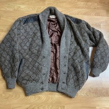 Carabelli  Italy Mens wool Thick sweater cardigan Size 48 - $49.50