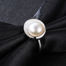 Anneau d&#39;anniversaire solitaire perle naturelle ronde en coquillage / GP... - £69.61 GBP