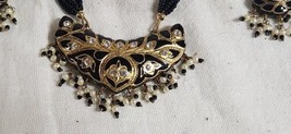 VTG Enammled Necklace Earring Set Choker Length Black Gold India Chevron 15&quot; - £31.96 GBP