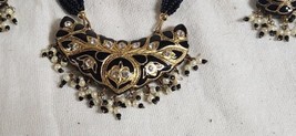 VTG Enammled Necklace Earring Set Choker Length Black Gold India Chevron 15&quot; - £31.44 GBP