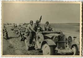 German WWII Photo Wehrmacht Unit on Move Vehicles &amp; Motorcycles 01409 - $14.99