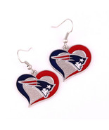 NEW ENGLAND PATRIOTS  NFL SILVER SWIRL HEART DANGLE EARRINGS HYPO-ALLERG... - €9,41 EUR
