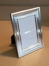 Vinage 4&quot; x 6&quot; Frosted Silvertone Spotted Inner Surround Picture Frame (NEW) - £7.87 GBP