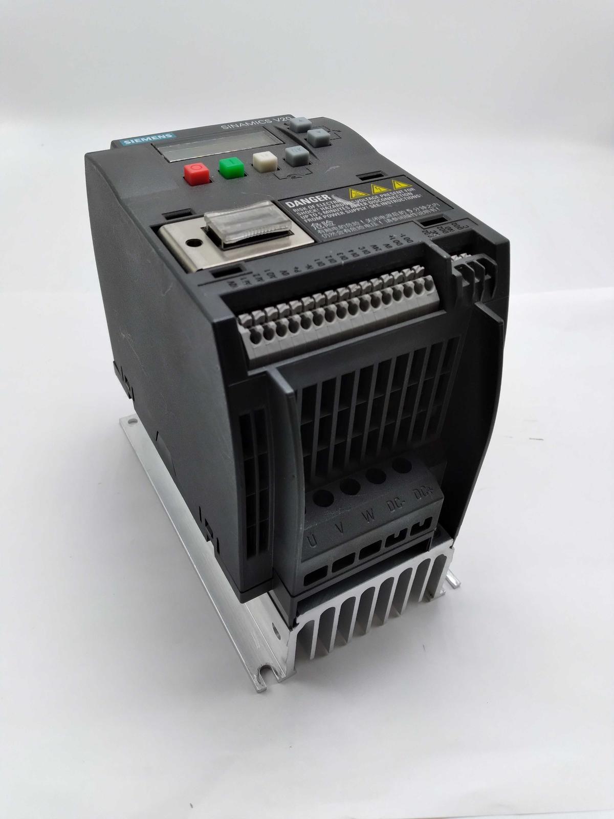 SINAMICS 6SL3210-5BE13-7UV0 DRIVE 0.37KW 400VAC 3PHASE UNFILTERED SINAMI... - $140.00