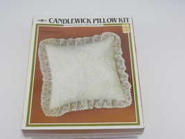 MH Candlewick Pillow Kit BIRDS AND HEART CW03 14&quot;x14&quot; Vtg 1983 Sealed NIP - $14.99