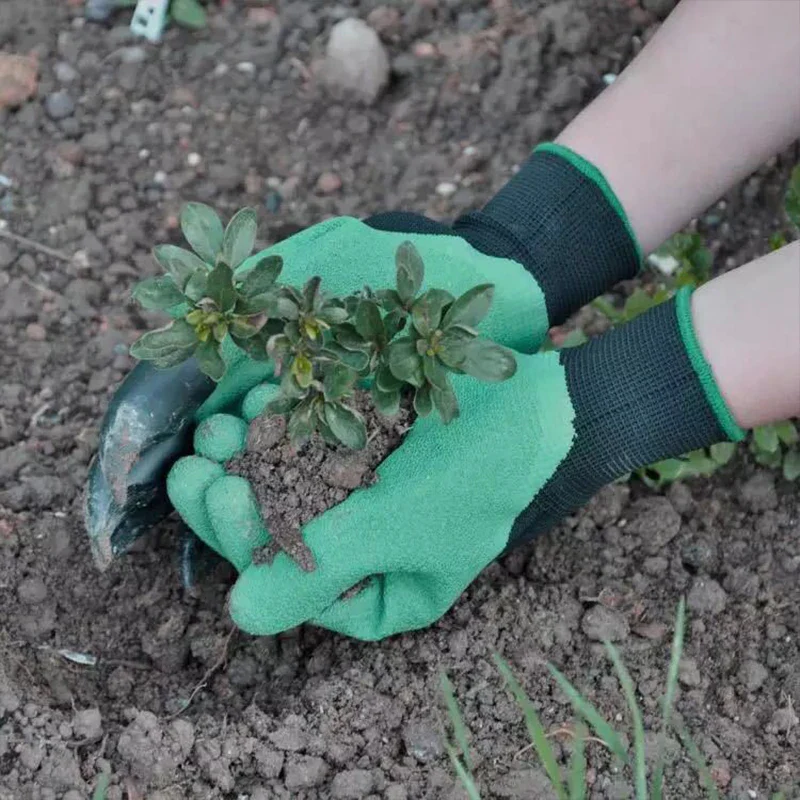 Gardening Claw Gloves - $363.70 MXN